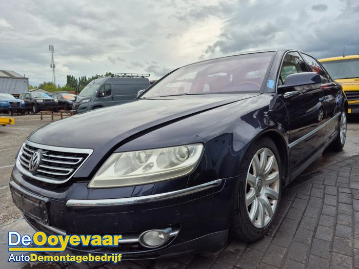 Volkswagen Phaeton 6.0 W12 48V 4Motion Lang Sloopvoertuig (2004, Blauw)