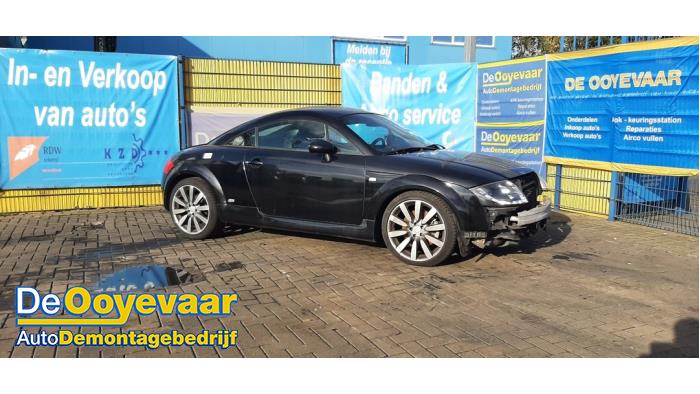 Audi TT 1.8 T 20V Quattro Sloopvoertuig (1999, Zwart)