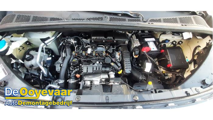 Peugeot Partner 1.5 BlueHDi 100 Schadevoertuig (2023, Wit)