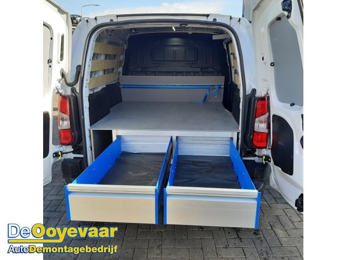 Peugeot Partner 1.5 BlueHDi 100 Schadevoertuig (2023, Wit)