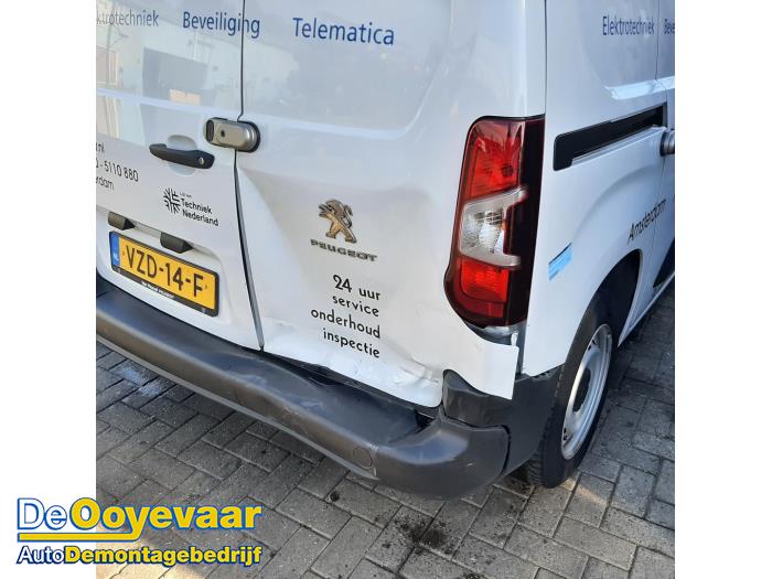 Peugeot Partner 1.5 BlueHDi 100 Schadevoertuig (2023, Wit)