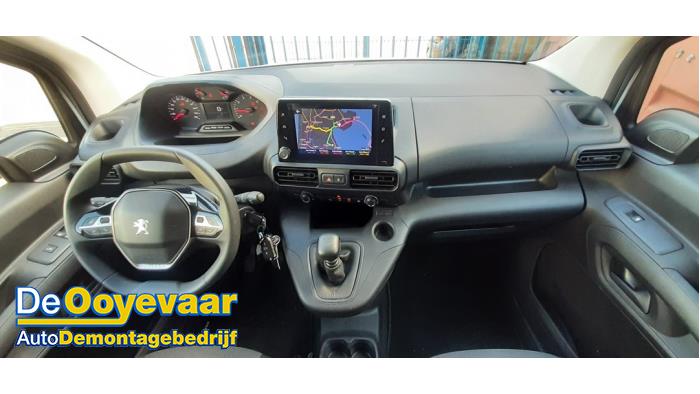 Peugeot Partner 1.5 BlueHDi 100 Schadevoertuig (2023, Wit)