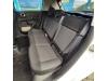 Citroen C3 1.2 12V e-THP PureTech 110 Sloopvoertuig (2018, Wit, Rood)