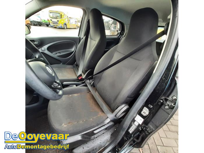 Smart Forfour 1.0 12V Sloopvoertuig (2017, Metallic, Zwart, Grafiet, Grijs)