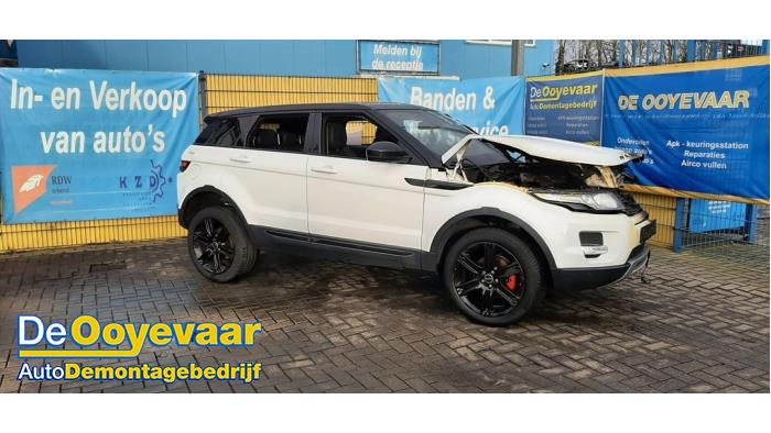 Landrover Range Rover Evoque 2.2 eD4 16V 5-drs. Sloopvoertuig (2015, Metallic, Wit, Zwart)
