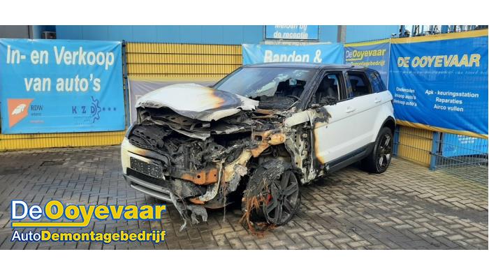 Landrover Range Rover Evoque 2.2 eD4 16V 5-drs. Sloopvoertuig (2015, Metallic, Wit, Zwart)