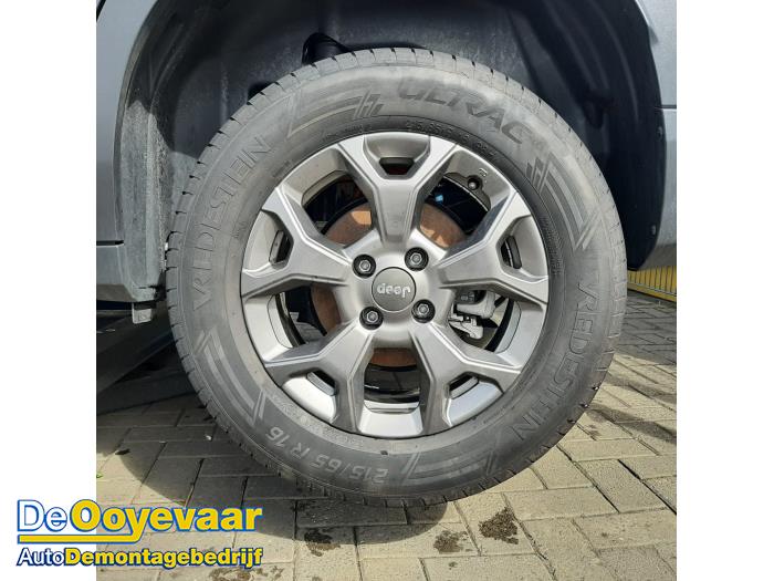 Jeep Avenger 54 kWh Sloopvoertuig (2024, Zwart)
