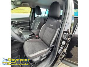 Jeep Avenger 54 kWh Sloopvoertuig (2024, Zwart)