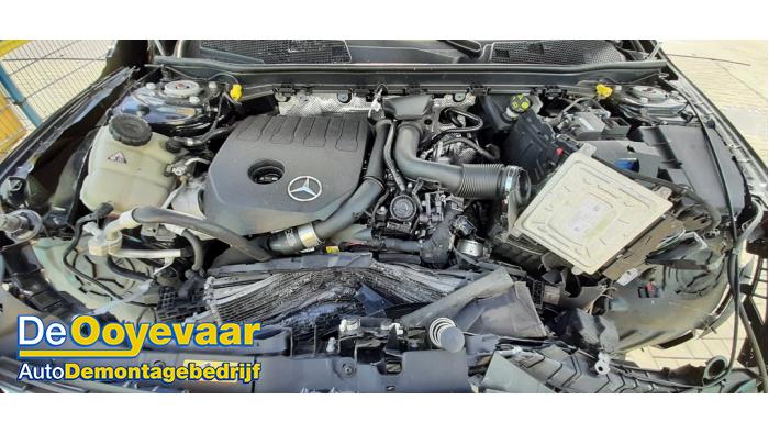 Mercedes CLA 1.3 CLA-180 Turbo 16V Sloopvoertuig (2020, Zwart)