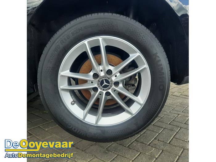 Mercedes CLA 1.3 CLA-180 Turbo 16V Sloopvoertuig (2020, Zwart)