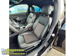 Mercedes CLA 1.3 CLA-180 Turbo 16V Sloopvoertuig (2020, Zwart)