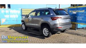Skoda Karoq 1.0 TSI 12V Sloopvoertuig (2024, Grijs)