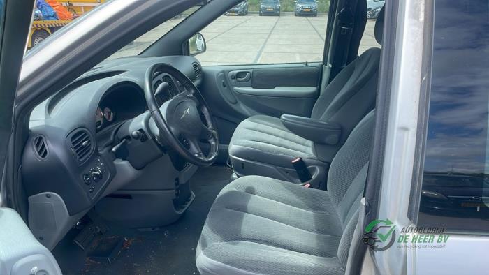 Chrysler Voyager/Grand Voyager 2.8 CRD 16V Autom. Sloopvoertuig (2008, Grijs)