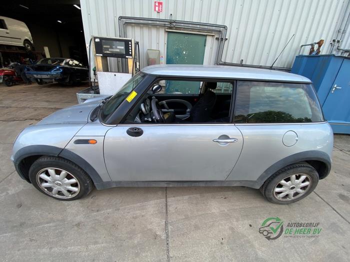 Mini Mini One/Cooper 1.6 16V One Sloopvoertuig (2002, Grijs)