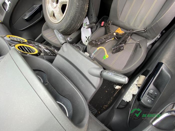 Opel Corsa D 1.2 16V Sloopvoertuig (2011, Geel)