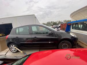 Renault Clio III 1.2 16V 75  (Sloop)