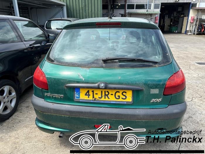 Peugeot 206 1.4 XR,XS,XT,Gentry Sloopvoertuig (2002, Groen)