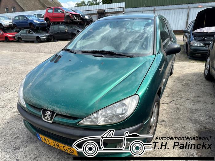 Peugeot 206 1.4 XR,XS,XT,Gentry Sloopvoertuig (2002, Groen)