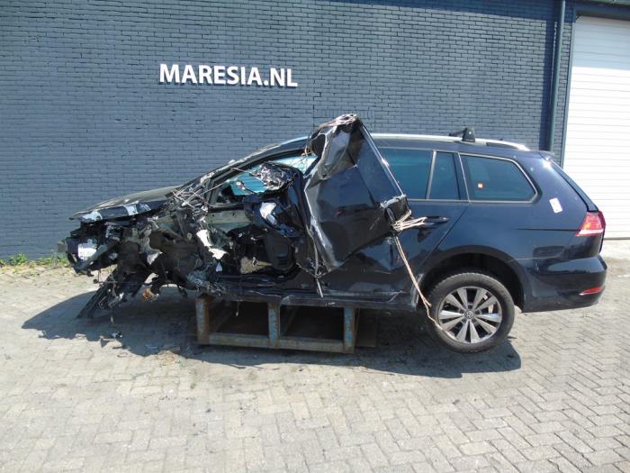 Volkswagen Golf VII Variant 1.0 TSI 12V BlueMotion Technology Sloopvoertuig (2018, Zwart)