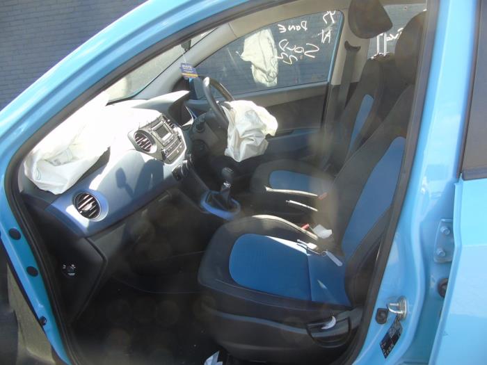 Hyundai i10 1.2 16V Sloopvoertuig (2015, Blauw)