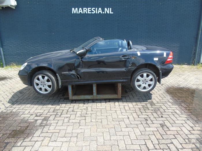 Mercedes SLK 2.3 230 K 16V Sloopvoertuig (2001, Zwart)