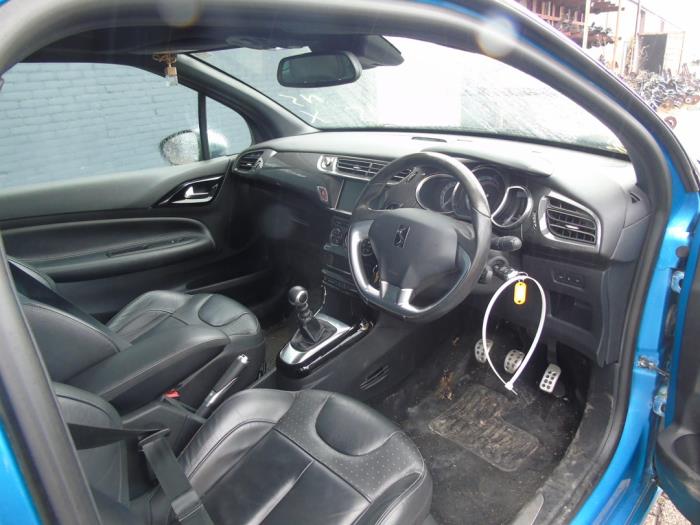Citroen DS3 1.6 e-THP 165 16V Sloopvoertuig (2015, Blauw)