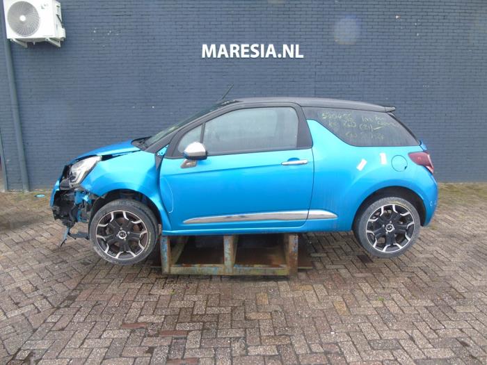 Citroen DS3 1.6 e-THP 165 16V Sloopvoertuig (2015, Blauw)