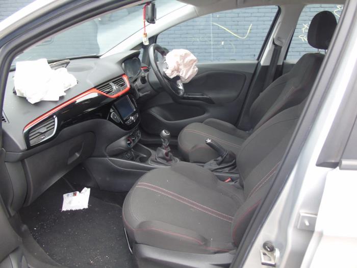 Opel Corsa E 1.4 16V Sloopvoertuig (2017, Metallic, Grijs)