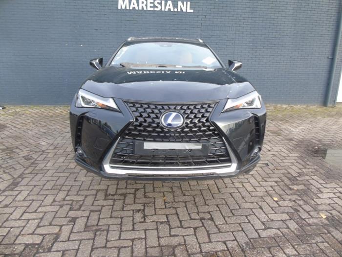 Lexus UX 250h 2.0 16V Sloopvoertuig (2020, Metallic, Zwart)
