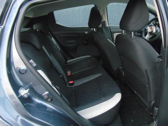 Nissan Micra Sloopvoertuig (2019, Grijs)