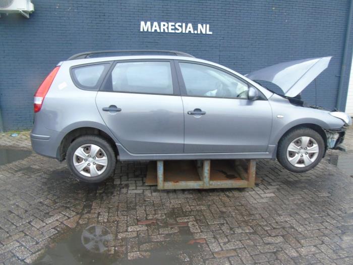 Hyundai i30 Crosswagon 1.4 CVVT 16V Sloopvoertuig (2012, Grijs)
