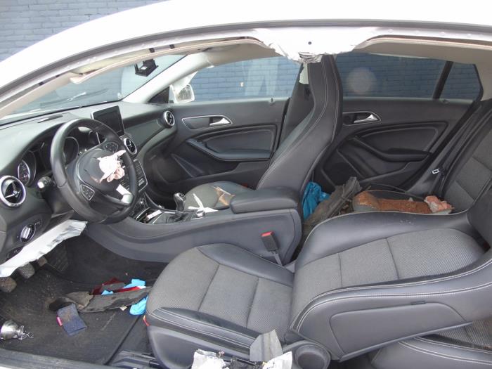 Mercedes CLA Shooting Brake 1.5 CLA-180 d 16V Sloopvoertuig (2017, Grijs)