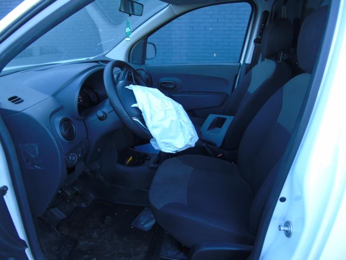 Dacia Dokker Express 1.5 Blue dCi 95 Sloopvoertuig (2021, Wit)