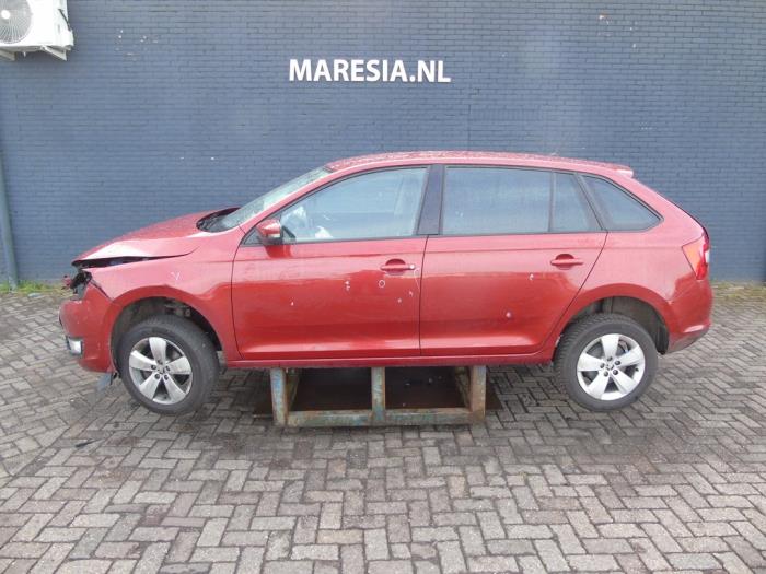 Skoda Rapid 1.2 TSI 16V Sloopvoertuig (2016, Rood)