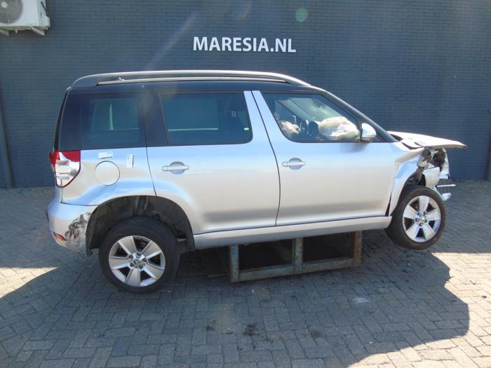 Skoda Yeti 1.2 TSI 16V Sloopvoertuig (2014, Metallic, Zilver)