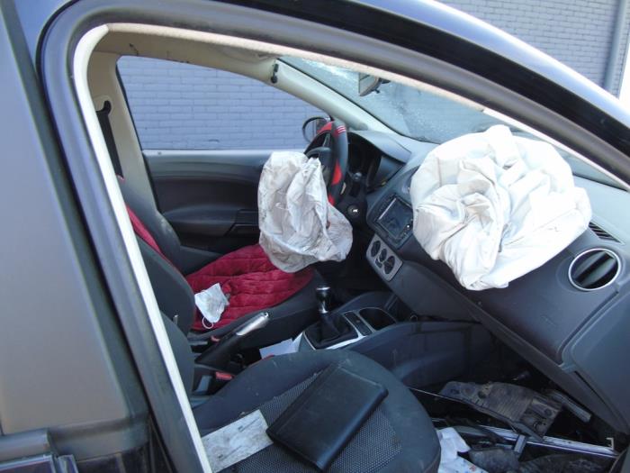 Seat Ibiza Sloopvoertuig (2011, Zwart)