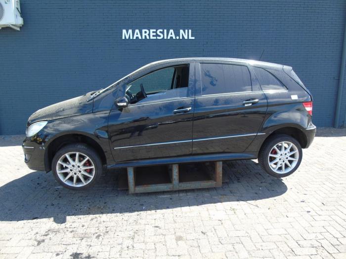 Mercedes B 2.0 B-200 16V Turbo Sloopvoertuig (2006, Zwart)