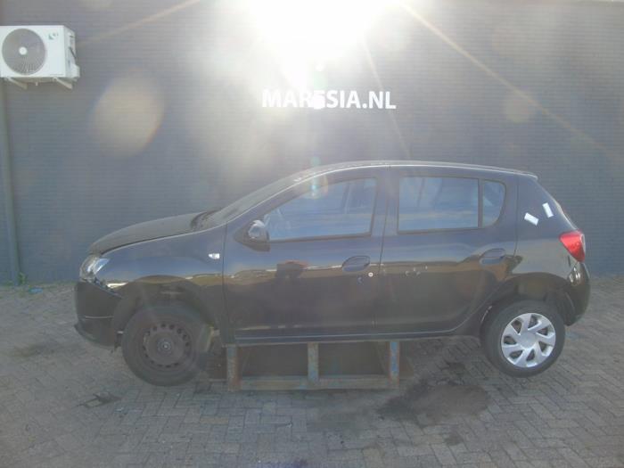 Dacia Sandero II 0.9 TCE 12V Sloopvoertuig (2013, Donker, Zwart)