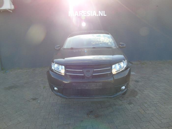 Dacia Sandero II 0.9 TCE 12V Sloopvoertuig (2013, Donker, Zwart)
