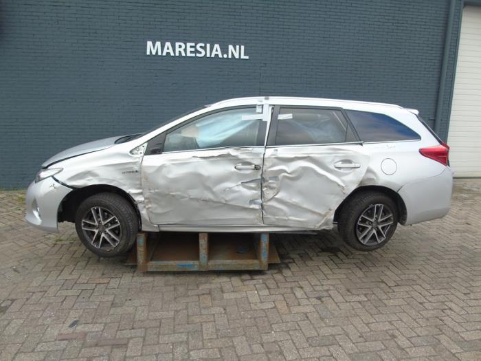 Toyota Auris Touring Sports 1.8 16V Hybrid Sloopvoertuig (2015, Grijs)