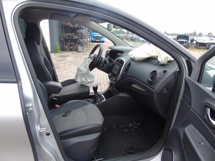 Renault Captur 0.9 Energy TCE 12V Sloopvoertuig (2018, Grijs)