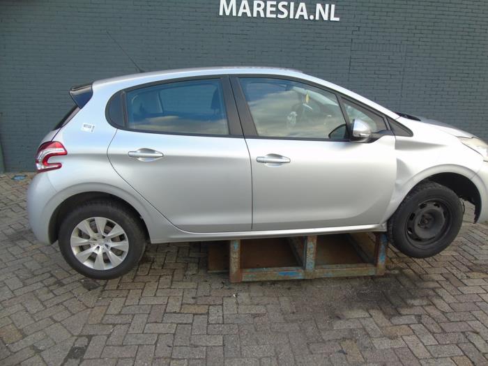 Peugeot 208 I 1.2 Vti 12V PureTech 82 Sloopvoertuig (2012, Grijs)