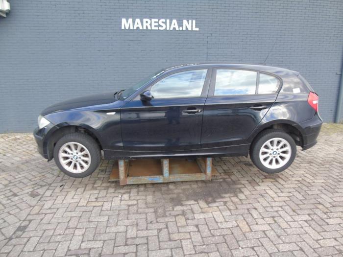BMW 1 serie 116i 1.6 16V Sloopvoertuig (2007, Zwart)