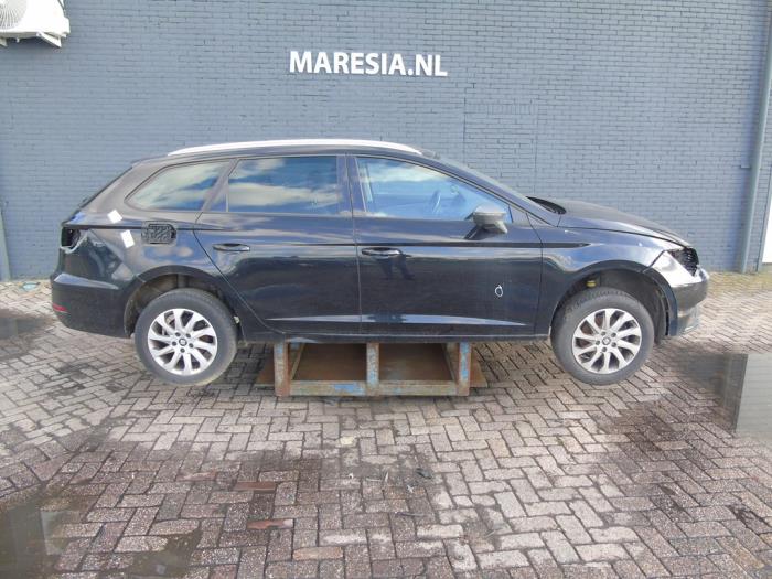Seat Leon ST 1.6 TDI 16V Sloopvoertuig (2019, Zwart)