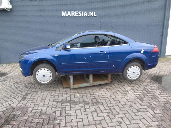 Ford Focus 2 C+C 2.0 16V Sloopvoertuig (2007, Blauw)