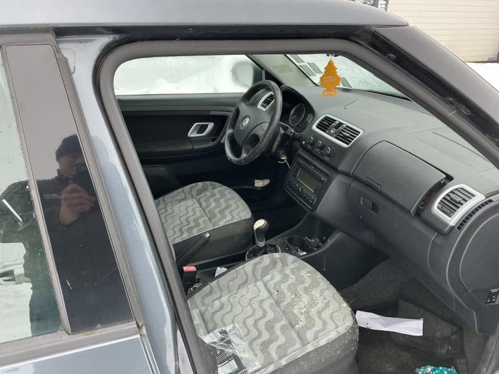 Skoda Fabia II 1.4 TDI 80 Sloopvoertuig (2008, Grijs)