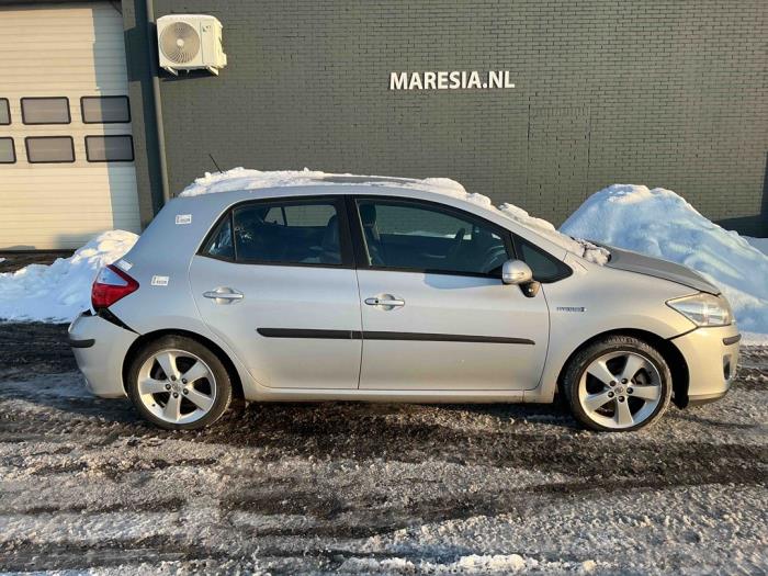 Toyota Auris 1.8 16V HSD Full Hybrid Sloopvoertuig (2011, Grijs)