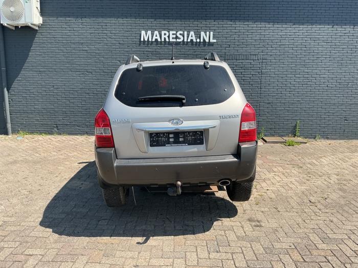 Hyundai Tucson 2.0 16V CVVT 4x2 Sloopvoertuig (2010, Grijs)