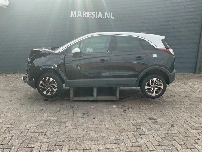 Opel Crossland 1.2 Turbo 12V Euro 6 Sloopvoertuig (2017, Zwart)