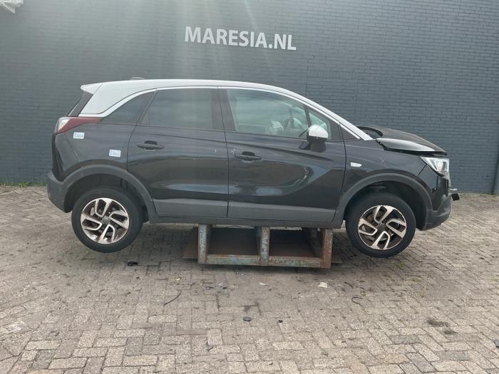 Opel Crossland 1.2 Turbo 12V Euro 6 Sloopvoertuig (2017, Zwart)